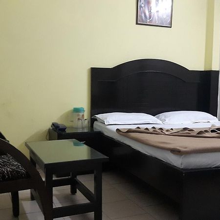 Hotel Shreeram Deluxe Νέο Δελχί Εξωτερικό φωτογραφία