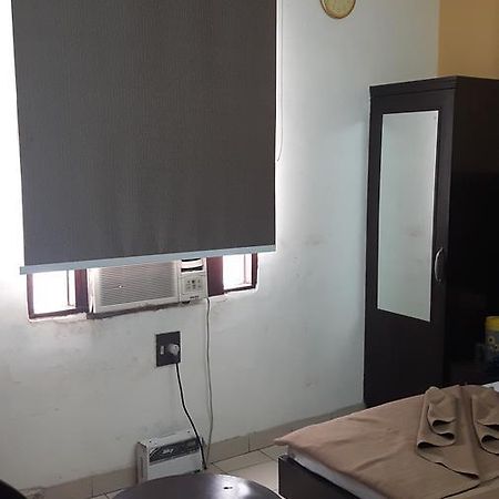 Hotel Shreeram Deluxe Νέο Δελχί Εξωτερικό φωτογραφία
