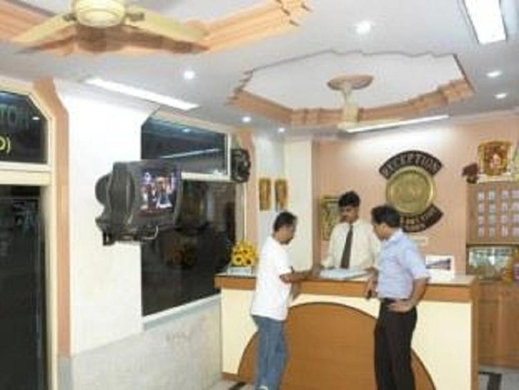 Hotel Shreeram Deluxe Νέο Δελχί Εξωτερικό φωτογραφία