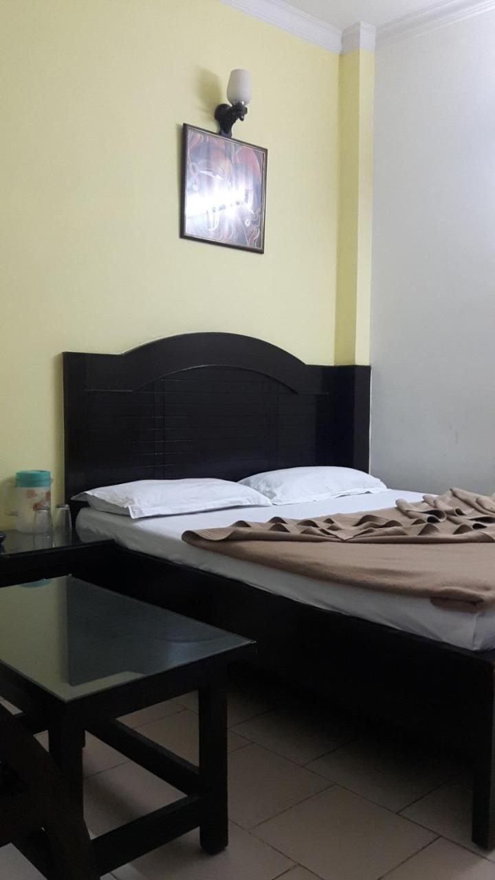Hotel Shreeram Deluxe Νέο Δελχί Εξωτερικό φωτογραφία
