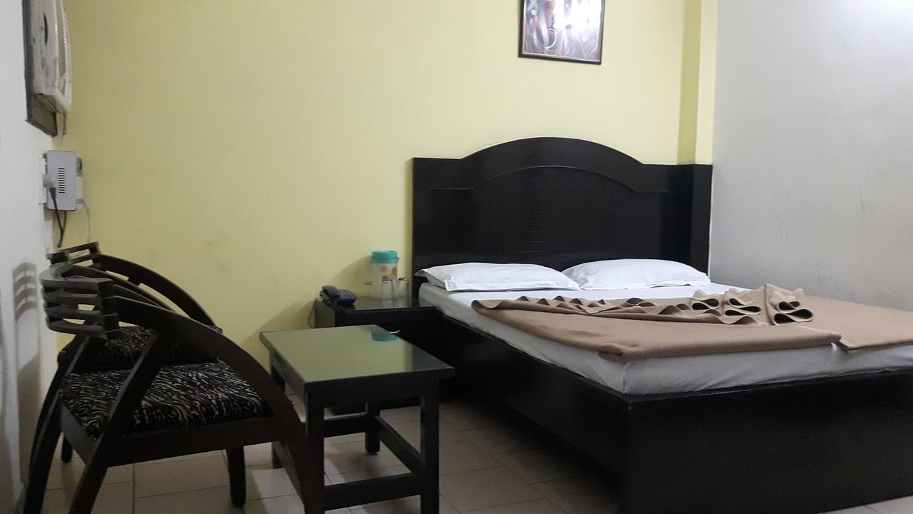 Hotel Shreeram Deluxe Νέο Δελχί Εξωτερικό φωτογραφία