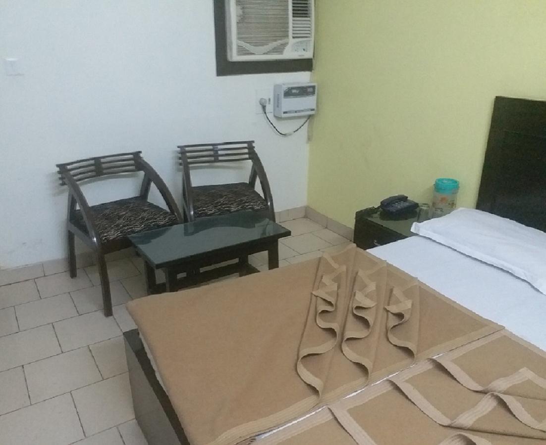Hotel Shreeram Deluxe Νέο Δελχί Εξωτερικό φωτογραφία